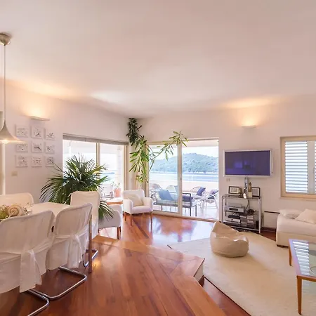 Apartment Hedera A14 *