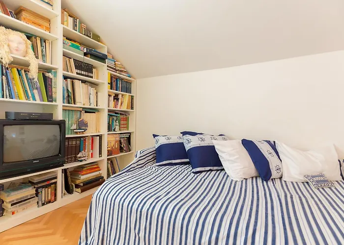 Hedera A14 두브로브니크